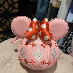 Disney Minnien ornament Loungefly bag
